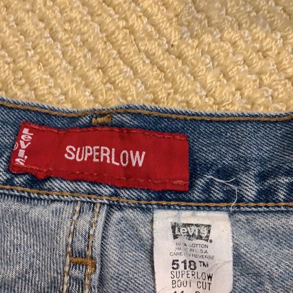 Levi shorts - Picture 4 of 4